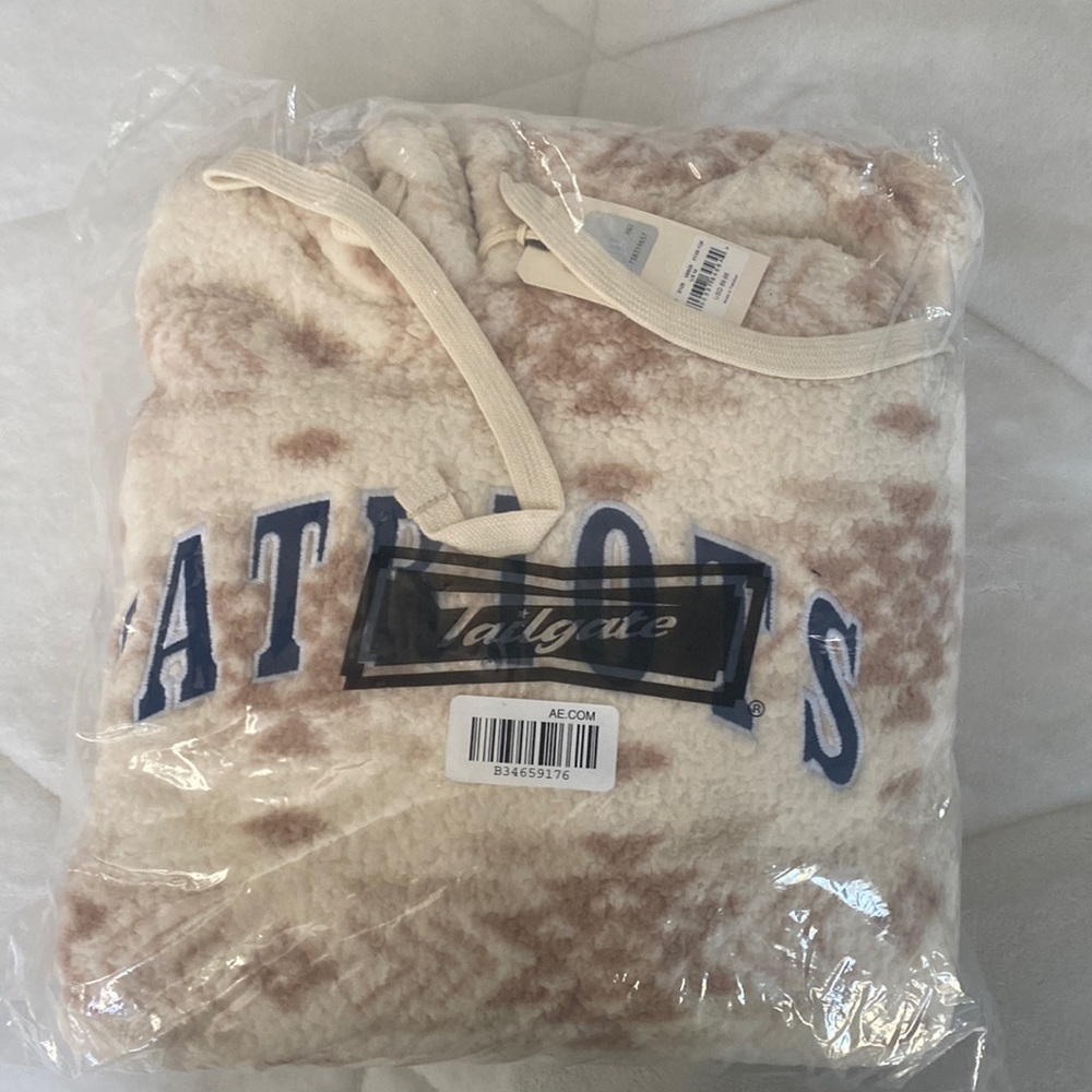 American Eagle Tailgate Patriots Fleece